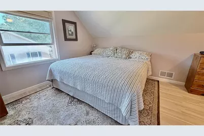 404 Sweetvalley, Kelleys Island, OH 43438 - Photo 15