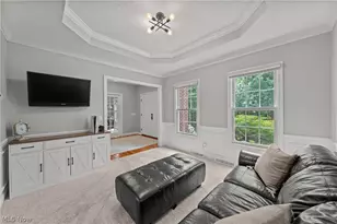 18131 Greatwood Ln, Chagrin Falls, OH 44023 - Photo 3