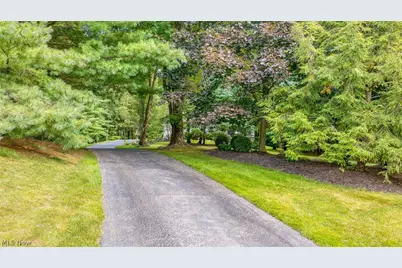 18131 Greatwood Lane, Chagrin Falls, OH 44023 - Photo 31