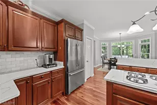 18131 Greatwood Ln, Chagrin Falls, OH 44023 - Photo 9