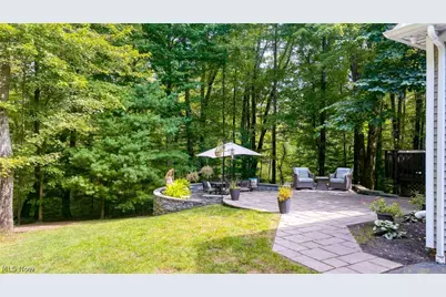 18131 Greatwood Lane, Chagrin Falls, OH 44023 - Photo 33