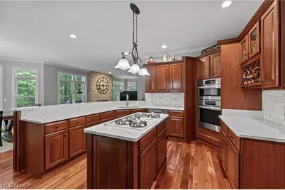 18131 Greatwood Lane, Chagrin Falls, OH 44023 - Photo 11