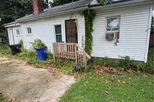 1092 E 174th St, Loveland, OH 44119 - Photo 1