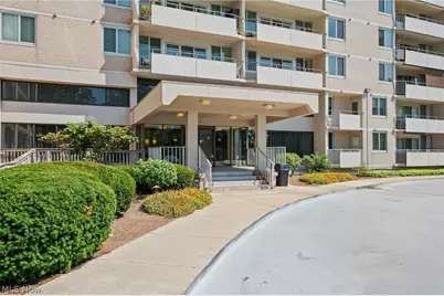 12900 Lake Avenue #1418, Oakwood, OH 44107 - Photo 1
