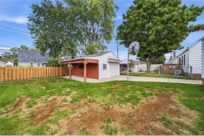 7506 Traymore Avenue, Loveland, OH 44144 - Photo 29