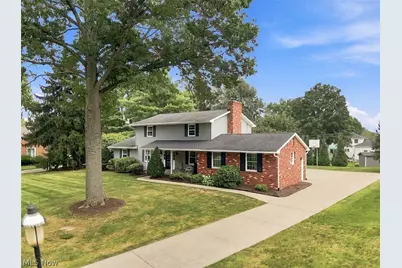 1364 Stonington Road NW, North Canton, OH 44720 - Photo 3