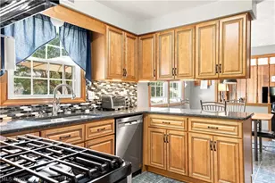 1364 Stonington Rd NW, North Canton, OH 44720 - Photo 15