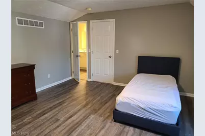2061 Jennifer Street, Akron, OH 44313 - Photo 19