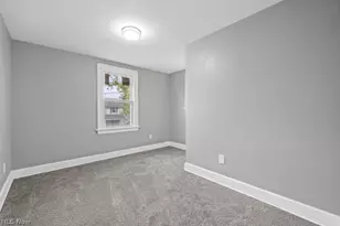 1172 Herberich Ave, Akron, OH 44301 - Photo 13