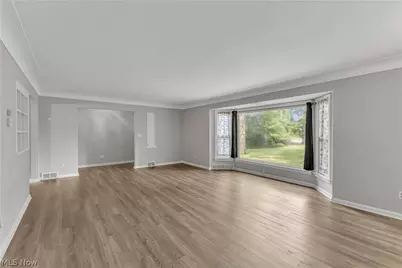 29126 Chardon Road, Willoughby Hills, OH 44092 - Photo 7