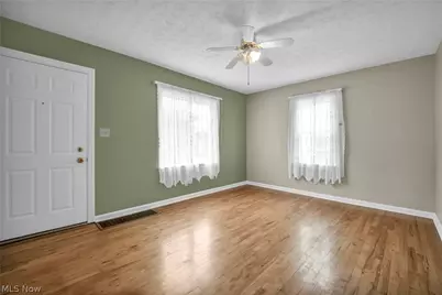 630 Barbara Avenue, Akron, OH 44306 - Photo 5