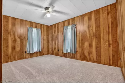 205 Leatherwood Street, Cambridge, OH 43725 - Photo 27