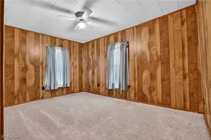 205 Leatherwood St, Cambridge, OH 43725 - Photo 27