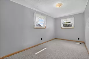 205 Leatherwood St, Cambridge, OH 43725 - Photo 19