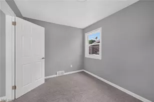 309 E Baird Ave, Barberton, OH 44203 - Photo 19
