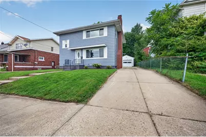 309 E Baird Avenue, Barberton, OH 44203 - Photo 3