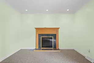 8508 Kellydale St NW, Massillon, OH 44646 - Photo 15