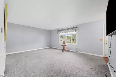8508 Kellydale Street NW, Massillon, OH 44646 - Photo 5