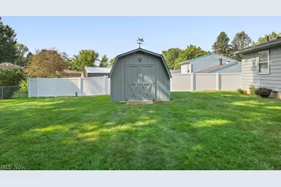 8508 Kellydale Street NW, Massillon, OH 44646 - Photo 31