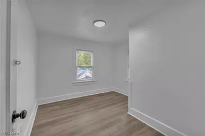 712 Roselle Avenue #B/UP, Akron, OH 44307 - Photo 11