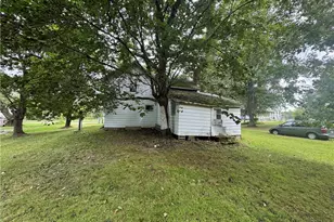 2716 E Water St, Rock Creek, OH 44084 - Photo 5