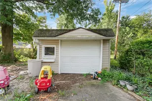 2610 Owaisa Rd, Cuyahoga Falls, OH 44221 - Photo 25