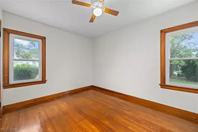 731 W 32nd Street, Lorain, OH 44052 - Photo 13