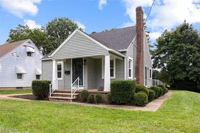 731 W 32nd Street, Lorain, OH 44052 - Photo 3