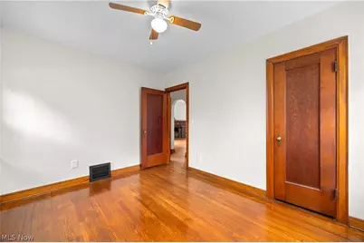 731 W 32nd Street, Lorain, OH 44052 - Photo 15