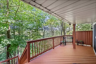 1226 Emerald Creek Drive, Grandview Heights, OH 44147 - Photo 11
