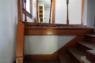 718 Clark St, Cambridge, OH 43725 - Photo 7