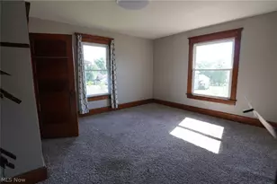 718 Clark St, Cambridge, OH 43725 - Photo 5