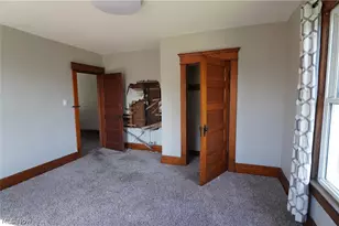 718 Clark St, Cambridge, OH 43725 - Photo 3
