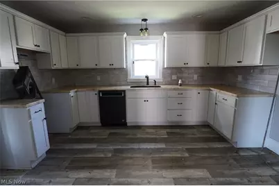 718 Clark Street, Cambridge, OH 43725 - Photo 27