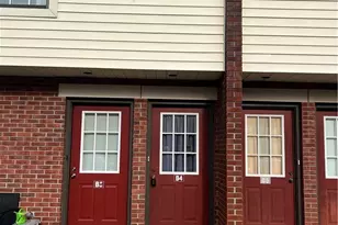 127 E Adams St, Millersburg, OH 44654 - Photo 1
