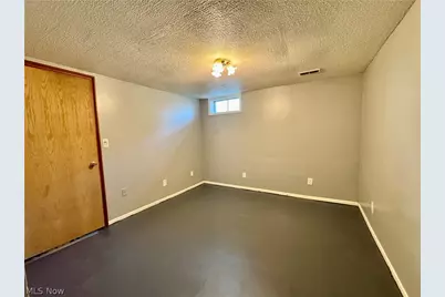 2261 7th Street SW, Akron, OH 44314 - Photo 13