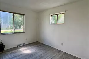 2261 7th St SW, Akron, OH 44314 - Photo 11