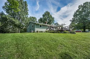 6934 Center Street NE, Hartville, OH 44632 - Photo 25