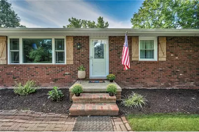 6934 Center Street NE, Hartville, OH 44632 - Photo 3
