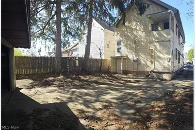 11213 Linnet Avenue, Loveland, OH 44111 - Photo 3