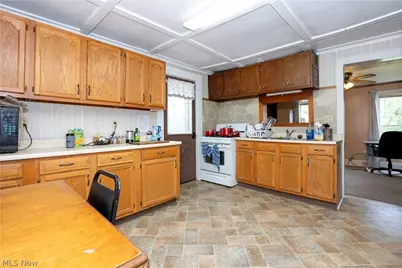 365 E Adams Street, Millersburg, OH 44654 - Photo 11