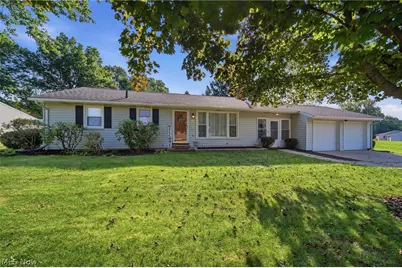 1724 Spring Valley Avenue NW, Canton, OH 44708 - Photo 1