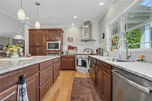 9619 Limeridge Rd, Mantua, OH 44255 - Photo 17