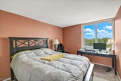 12900 Lake Avenue #809, Oakwood, OH 44107 - Photo 19