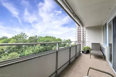 12900 Lake Avenue #809, Oakwood, OH 44107 - Photo 3