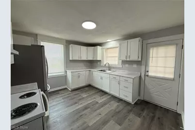 2065 23rd Street, Cuyahoga Falls, OH 44223 - Photo 9