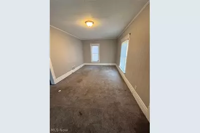 293 E Thornton Street, Akron, OH 44311 - Photo 5