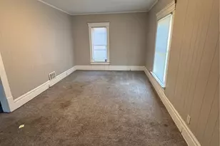 293 E Thornton St, Akron, OH 44311 - Photo 5