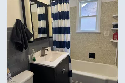 223 E Cassell Avenue, Barberton, OH 44203 - Photo 33