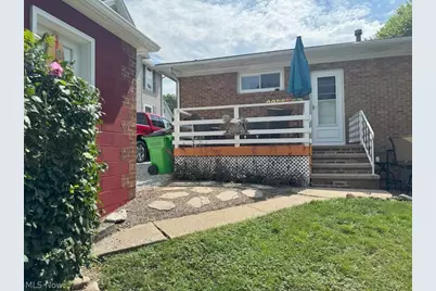223 E Cassell Avenue, Barberton, OH 44203 - Photo 11